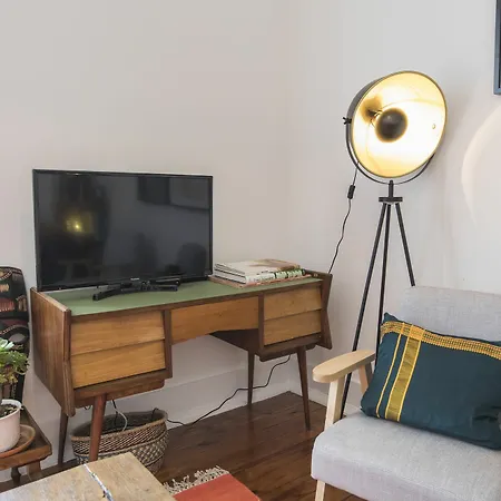 Apartment La La